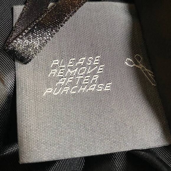 Lambskin Leather Mini Skirt Back Hem Slit Back Zipper Close Lined Black Womens 4 - Picture 6 of 8